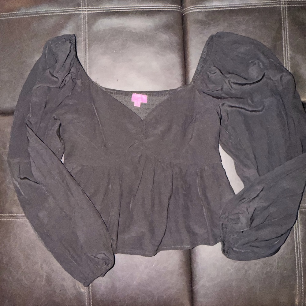 Francesca's Collections Black Puff Sleeve Blouse